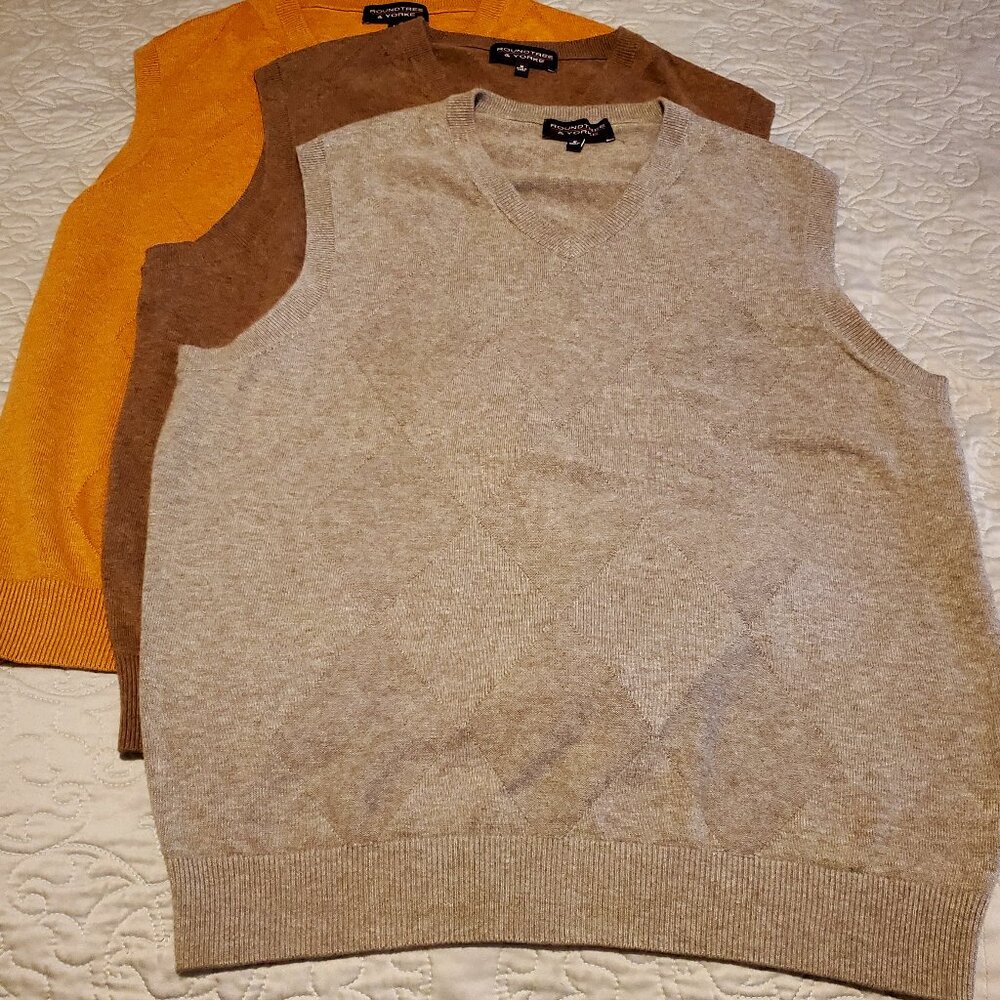 Roumdtree & Yorke Men's Sweater Vests Bundle Size M 100% Cotton.